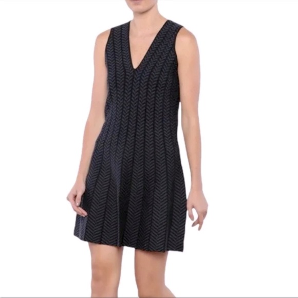 CUPCAKES & CASHMERE | Hector Houndstooth Fit & Flare Dress in Blue/Black, Medium - Picture 9 of 9